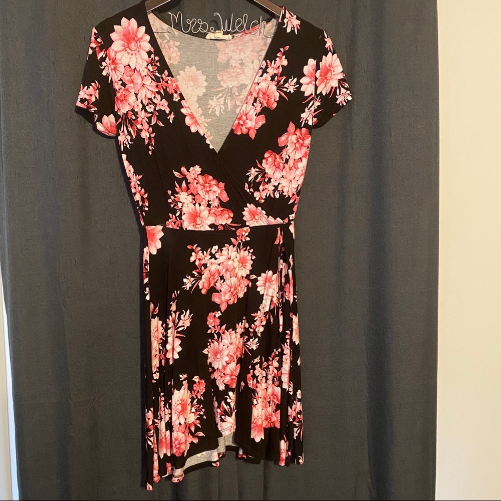 Floral vneck Faux wrap Dress
